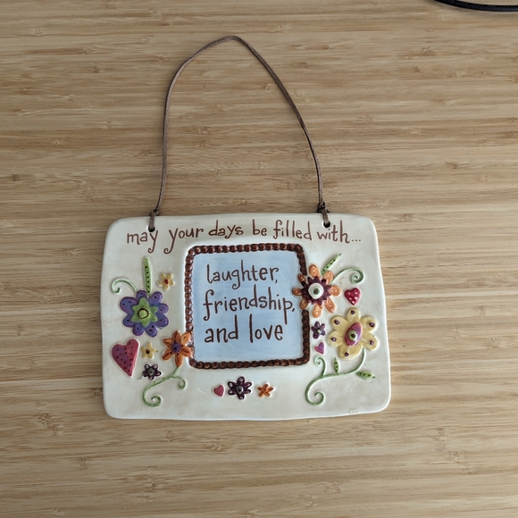 Decore "laughter friendship and love" - Picture 1 of 4